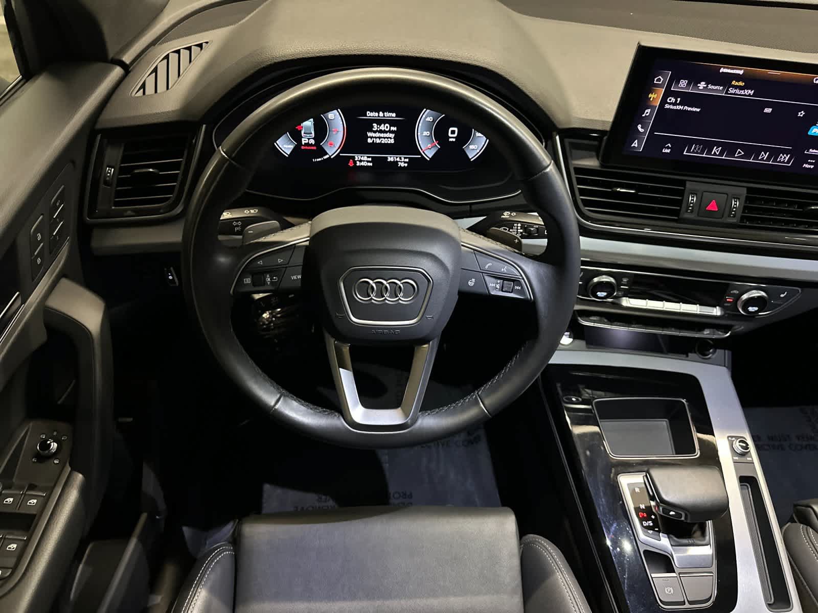 Used 2025 Audi Q5 2.0T Premium w/ Convenience Plus Package AWD/4WD image 14