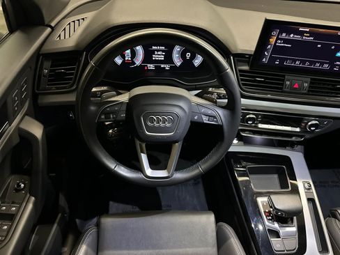 Used 2025 Audi Q5 2.0T Premium w/ Convenience Plus Package AWD/4WD image 14