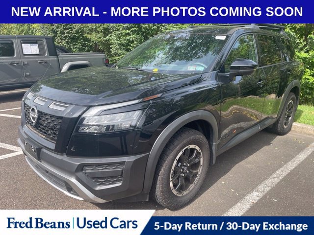 Used 2025 Nissan Pathfinder Rock Creek AWD/4WD image 3