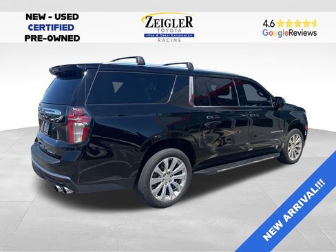 Used 2021 Chevrolet Suburban Premier w/ Premium Package AWD/4WD image 3