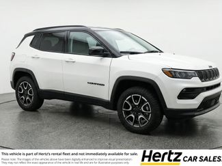 Used 2025 Jeep Compass Trailhawk video 1