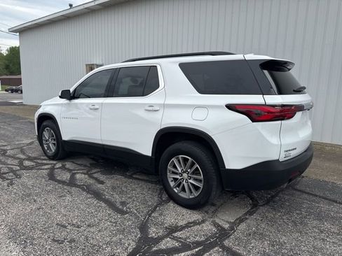 Used 2022 Chevrolet Traverse LT FWD image 3