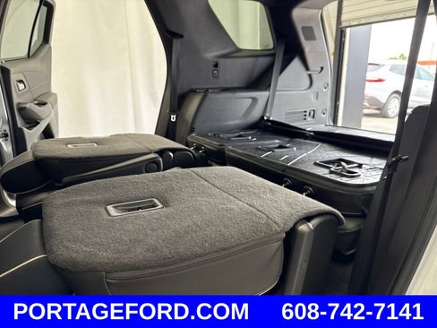 Used 2022 Chevrolet Traverse Premier w/ Redline Edition AWD/4WD image 42
