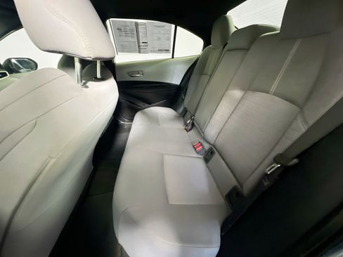 Used 2020 Toyota Corolla SE w/ SE Premium Package FWD image 28