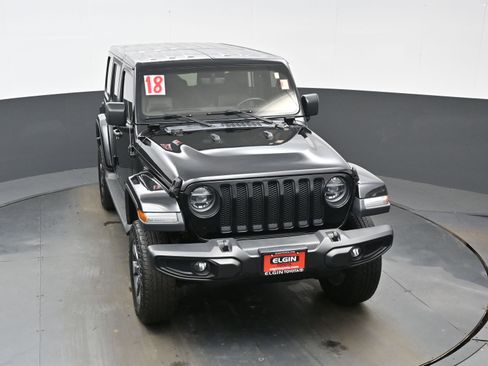 Used 2018 Jeep Wrangler Unlimited Sahara w/ Dual Top Group image 33