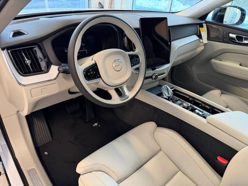 New 2026 Volvo XC60 B5 Ultra w/ Protection Package Premier AWD/4WD image 14