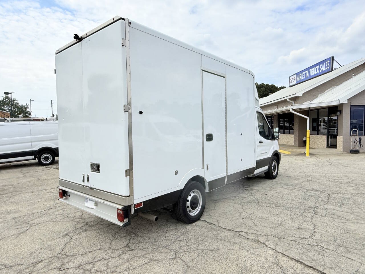 Used 2020 Ford Transit 350 w/ Upfitter Package RWD image 3