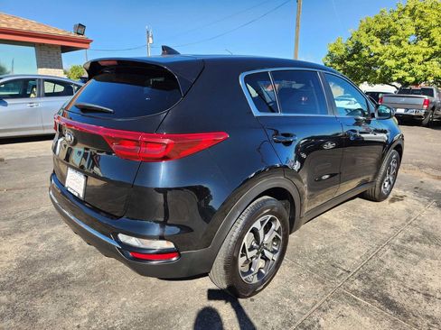 Used 2021 Kia Sportage LX image 5
