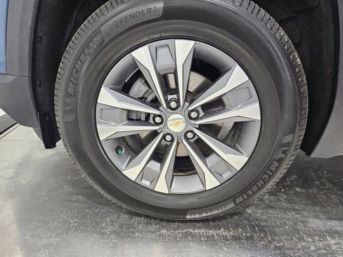 Used 2025 Chevrolet Equinox LT w/ Convenience Package II AWD/4WD image 10