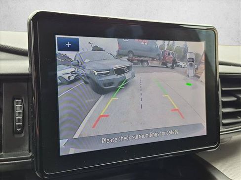 Used 2020 Ford Explorer XLT RWD image 11