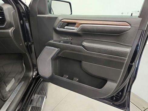 Used 2023 Chevrolet Silverado 1500 High Country w/ Technology Package image 42