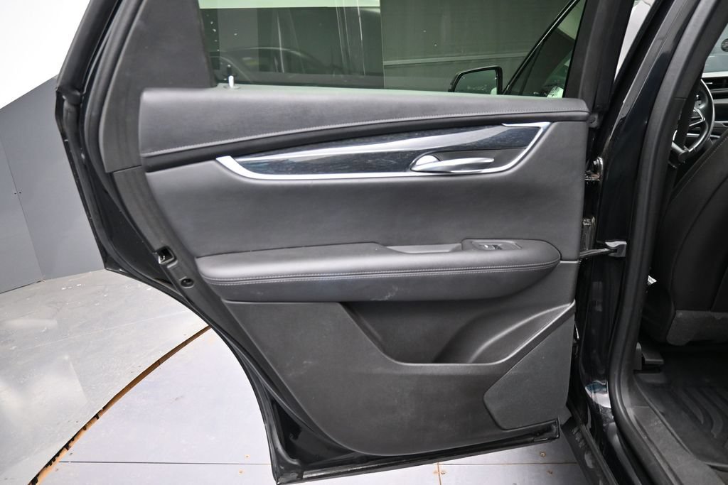Used 2022 Cadillac XT5 Premium Luxury AWD/4WD image 24