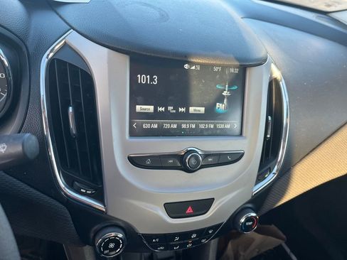 Used 2017 Chevrolet Cruze LS image 12