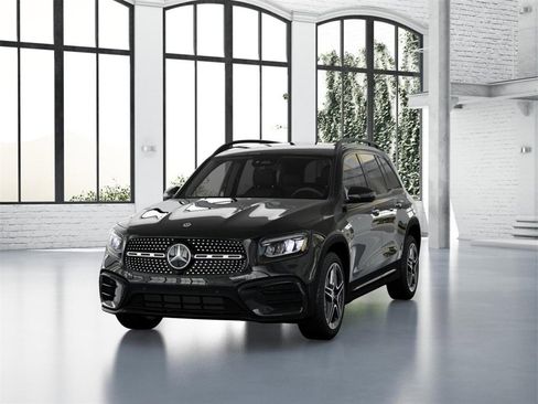 New 2025 Mercedes-Benz GLB 250 4MATIC image 41