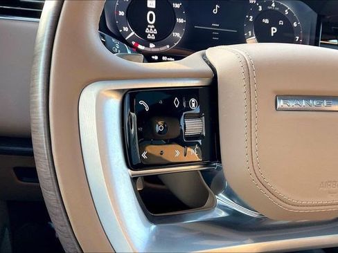 Used 2025 Land Rover Range Rover Long Wheelbase Autobiography image 21