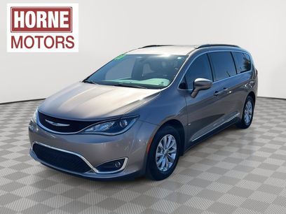 Used 2017 Chrysler Pacifica Touring-L