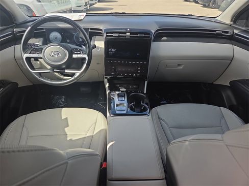 Used 2024 Hyundai Tucson Limited image 17