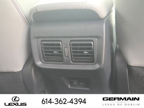 Used 2023 Toyota Venza XLE AWD/4WD image 27