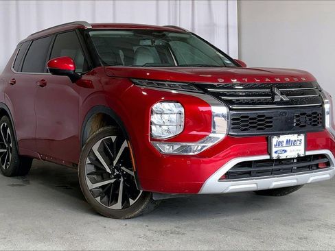 Used 2022 Mitsubishi Outlander SEL image 1