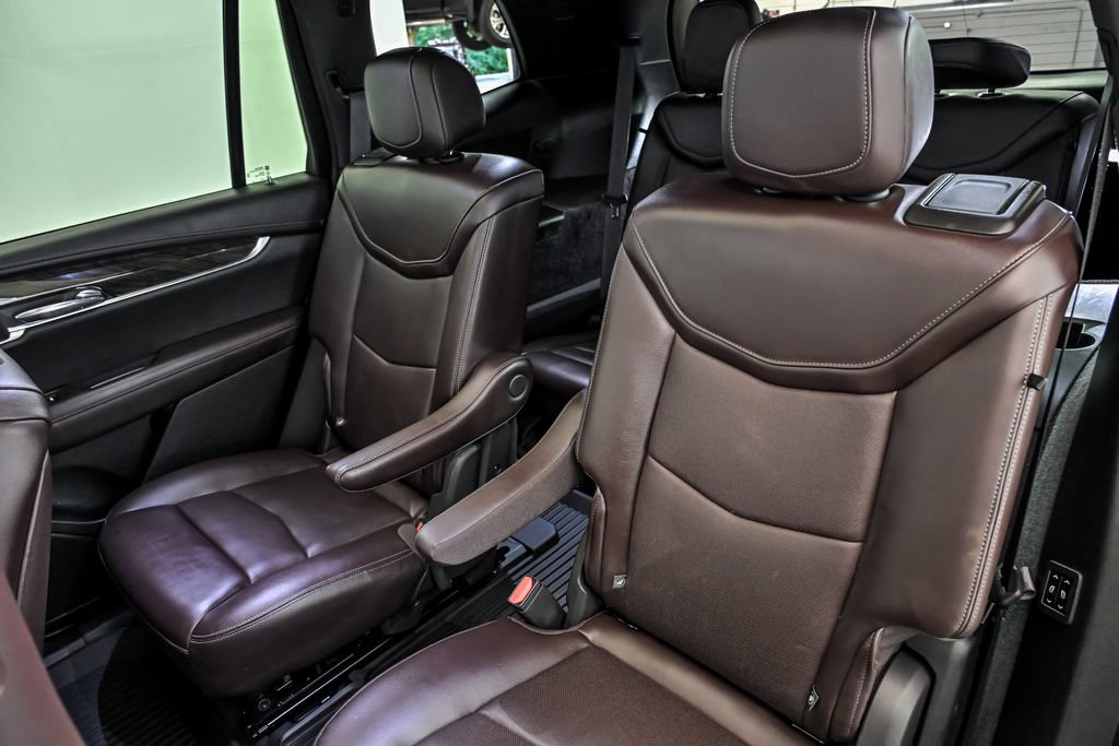 Used 2024 Cadillac XT6 Premium Luxury w/ LPO, Floor Liner Package AWD/4WD image 17
