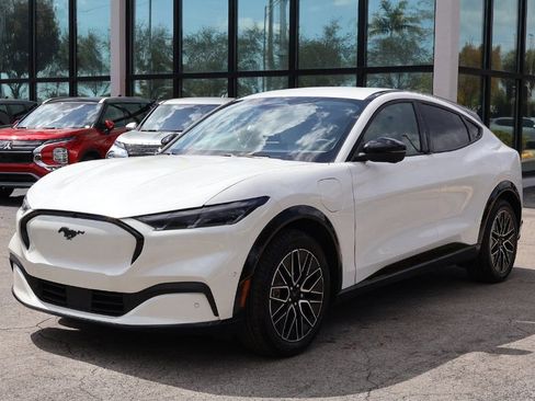 Used 2024 Ford Mustang Mach-E Premium image 9