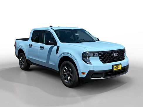 New 2026 Ford Maverick XLT w/ XLT Luxury Package FWD image 7