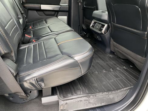 Used 2024 Ford F250 Platinum w/ Tremor Off-Road Package image 17