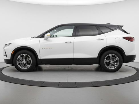 Used 2025 Chevrolet Blazer LT image 5