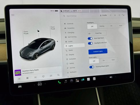 Used 2018 Tesla Model 3 Mid Range RWD image 25