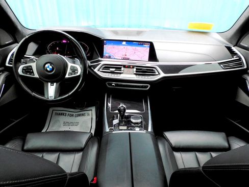 Used 2020 BMW X7 xDrive40i w/ M Sport Package AWD/4WD image 9