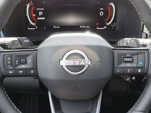 New 2026 Nissan Pathfinder Platinum FWD image 25