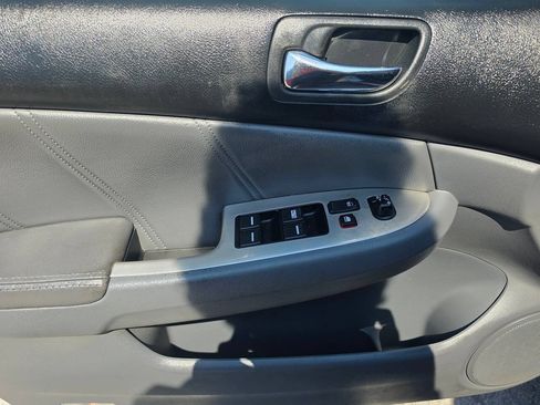 Used 2007 Honda Accord EX image 18