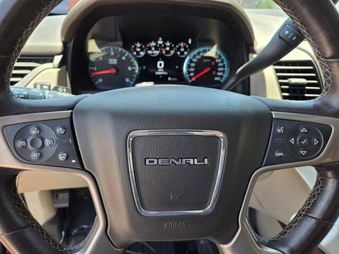 Used 2019 GMC Yukon XL Denali w/ Denali Ultimate Package AWD/4WD image 12
