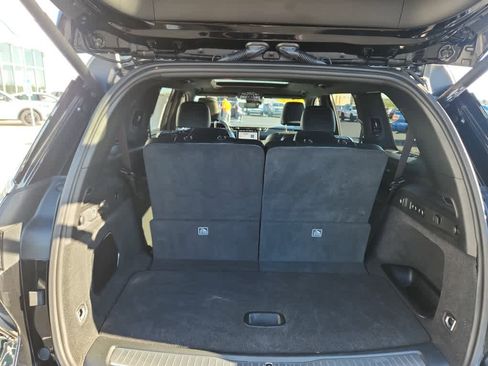 Used 2023 Jeep Grand Cherokee L Overland image 13