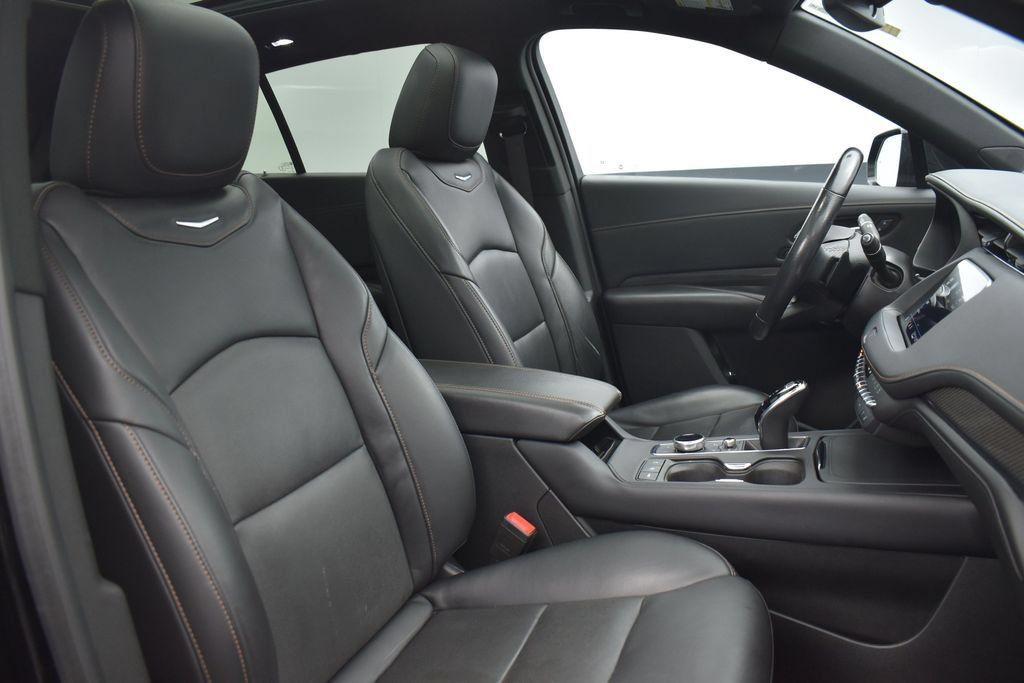 Used 2023 Cadillac XT4 Sport AWD/4WD image 29