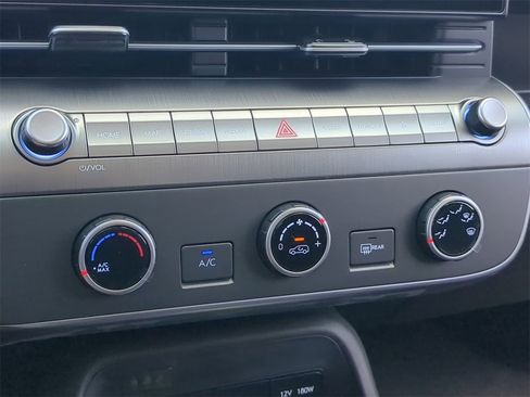 New 2026 Hyundai Kona SE image 26