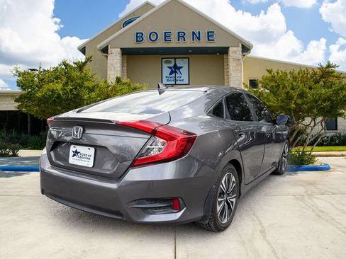 Used 2018 Honda Civic EX-T image 5