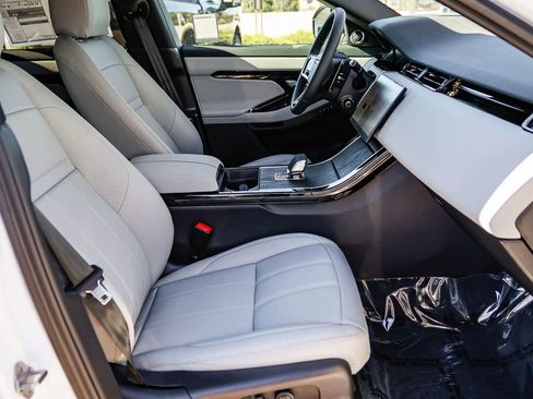 New 2026 Land Rover Range Rover Evoque S AWD/4WD image 17