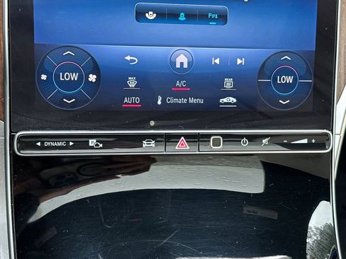 Used 2024 Mercedes-Benz GLC 300 image 20