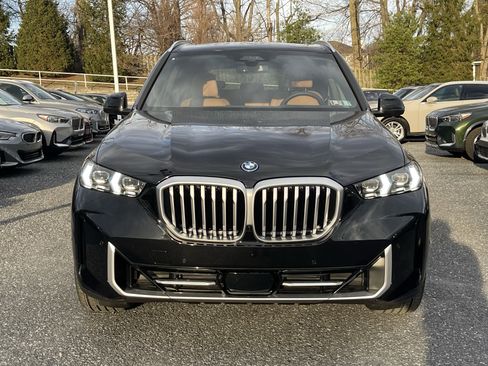 New 2026 BMW X5 xDrive50e w/ Executive Package image 2