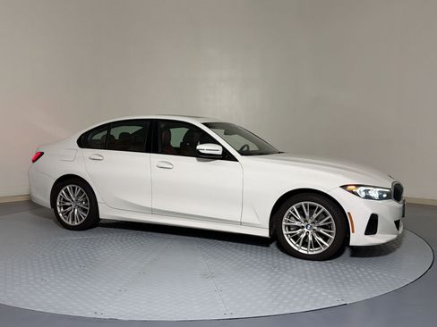 Certified 2023 BMW 330i Sedan w/ Driving Assistance Package RWD image 6