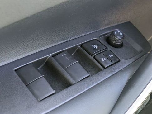 Used 2023 Toyota Corolla XSE FWD image 19