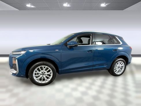 New 2026 Audi Q3 quattro 2.0T AWD/4WD image 2