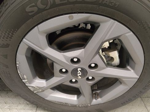 Used 2025 Kia K4 FWD image 31
