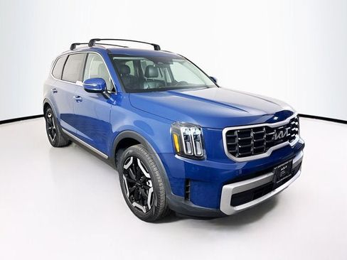 Certified 2024 Kia Telluride S AWD/4WD image 3