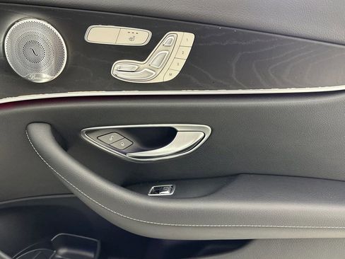 Used 2019 Mercedes-Benz E 300 image 22