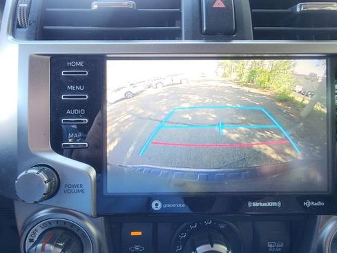 Used 2020 Toyota 4Runner SR5 AWD/4WD image 14