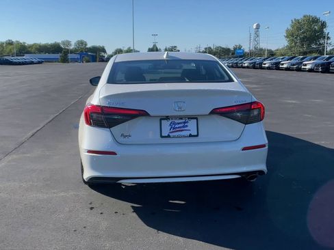 Used 2024 Honda Civic Sport image 8