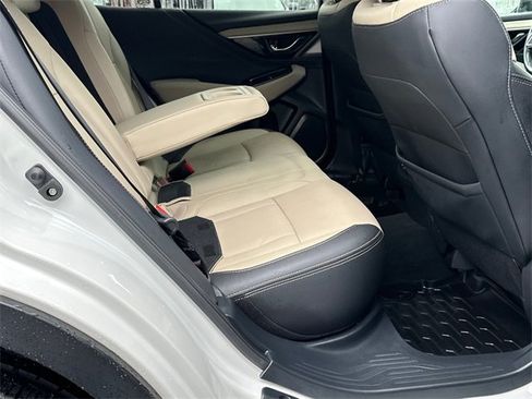 Used 2022 Subaru Outback Limited image 15