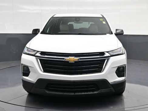 Used 2023 Chevrolet Traverse LS FWD image 6